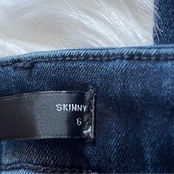 💙💙SIMPLY VERA VERA WANG DENIM SKINNY JEANS WITH A RAW EDGE - Picture 4 of 5